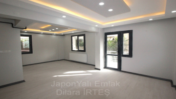 Göztepe’de Full Tadilatlı Bahçeli Otoparklı Satılık Daire